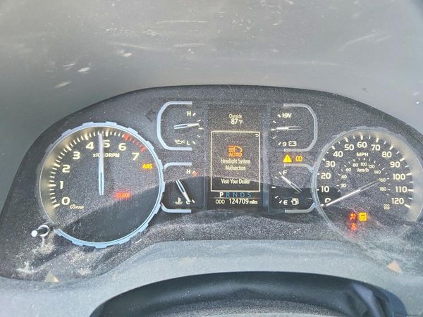 2018 TOYOTA TUNDRA SR5