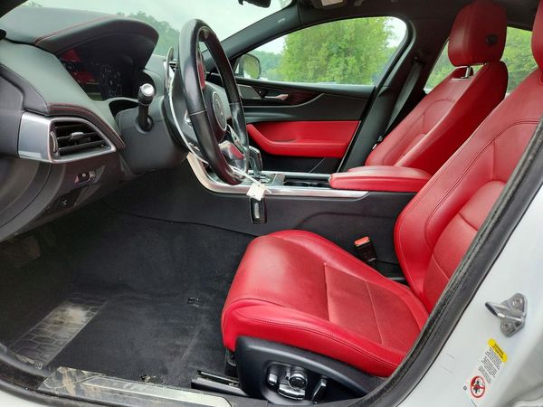 2020 JAGUAR XE R-Dynamic S