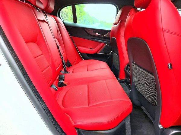 2020 JAGUAR XE R-Dynamic S