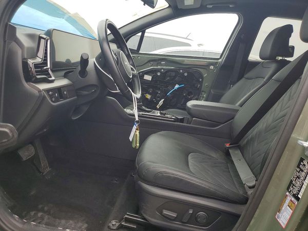 2023 KIA SPORTAGE X-LINE