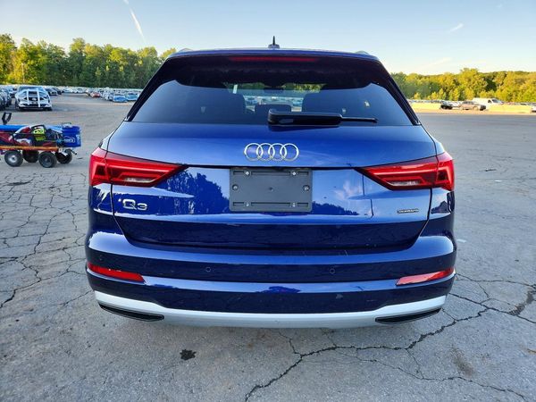 2021 AUDI Q3 quattro Premium Plus