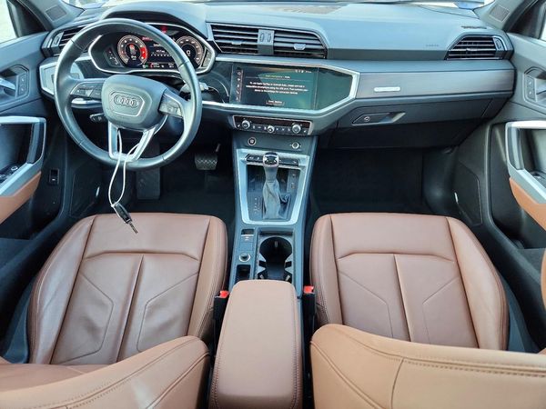 2021 AUDI Q3 quattro Premium Plus