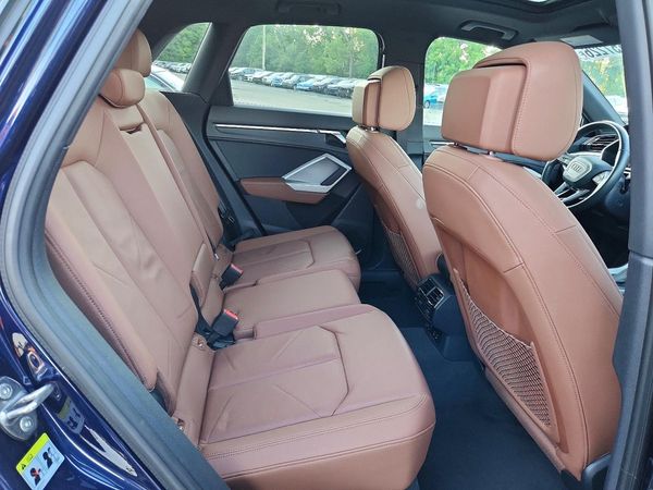 2021 AUDI Q3 quattro Premium Plus