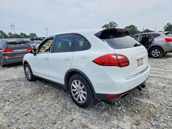 2012 PORSCHE CAYENNE