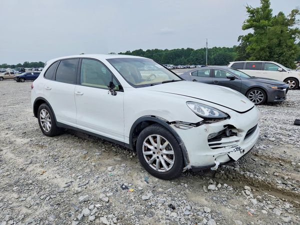 2012 PORSCHE CAYENNE