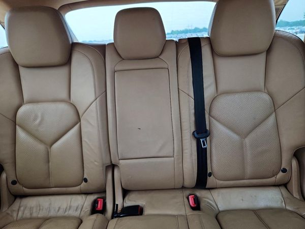 2012 PORSCHE CAYENNE