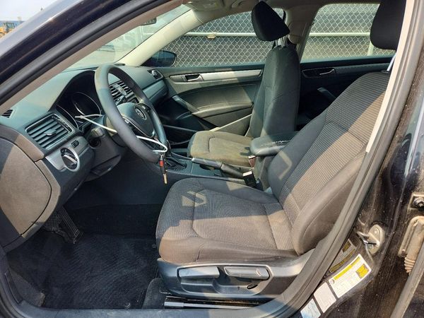 2017 VOLKSWAGEN PASSAT S