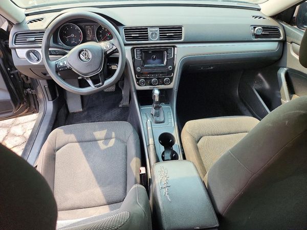 2017 VOLKSWAGEN PASSAT S