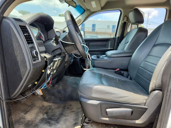 2013 RAM 1500 ST QUAD CAB 4X2