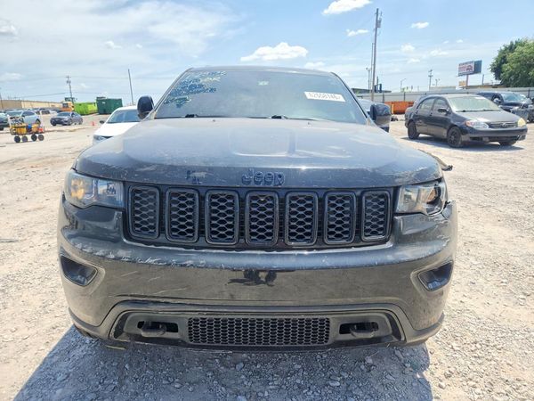 2019 JEEP GRAND CHEROKEE LAREDO 4X4