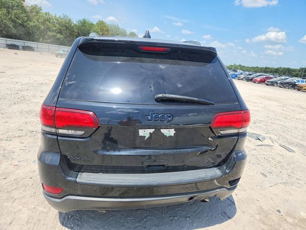 2019 JEEP GRAND CHEROKEE LAREDO 4X4