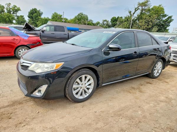 2013 TOYOTA CAMRY