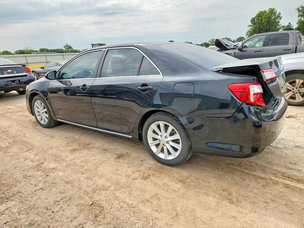 2013 TOYOTA CAMRY
