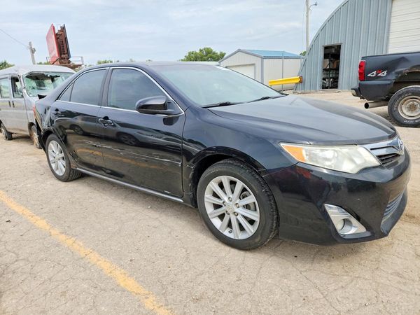 2013 TOYOTA CAMRY