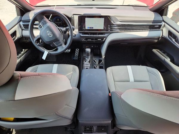 2025 TOYOTA CAMRY