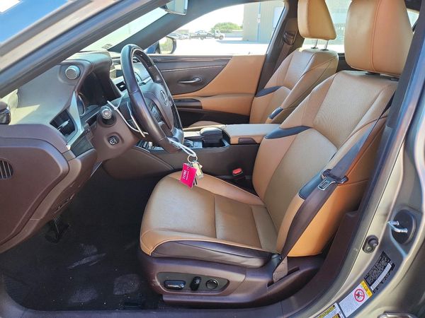 2019 LEXUS ES 350