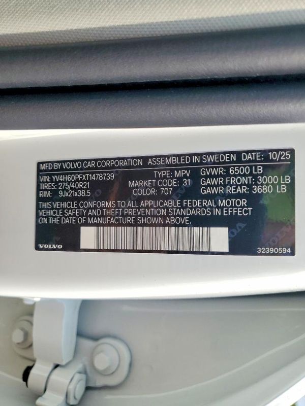 2026 VOLVO XC90 Ultra Bright