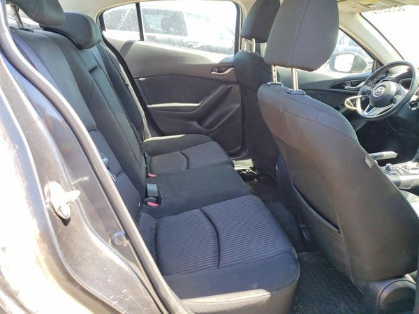 2015 MAZDA 3 Touring/GS