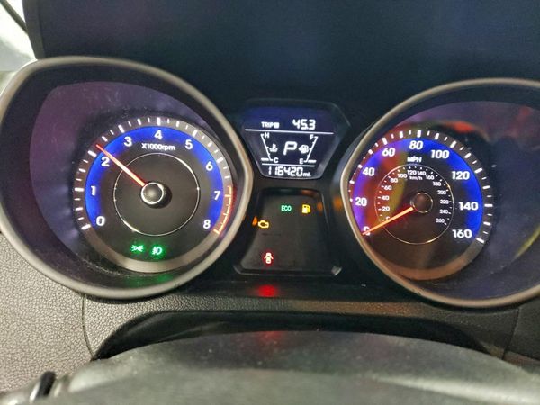 2016 HYUNDAI ELANTRA