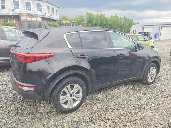 2017 KIA SPORTAGE LX