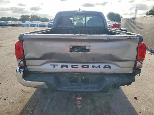 2022 TOYOTA TACOMA SR5