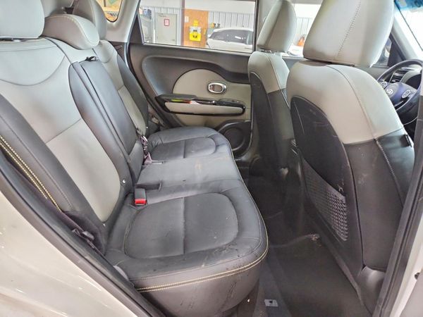 2016 KIA SOUL Exclaim