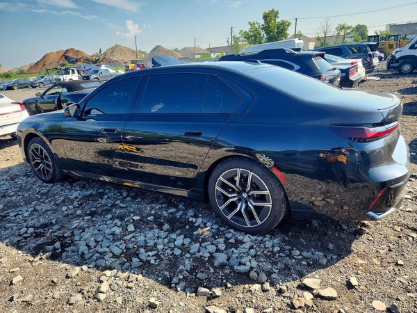 2024 BMW 740