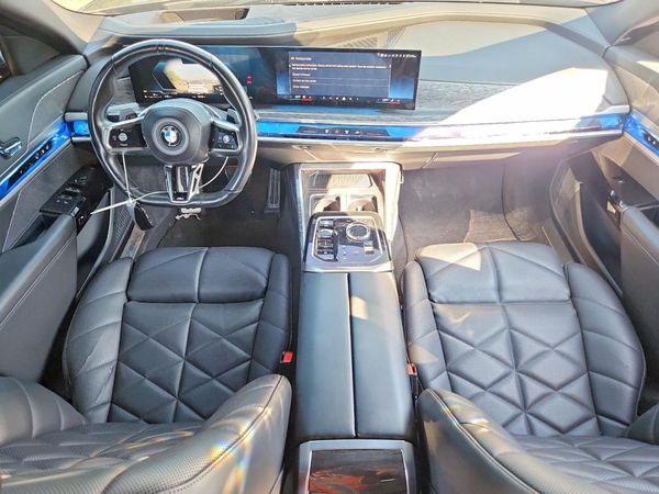 2024 BMW 740