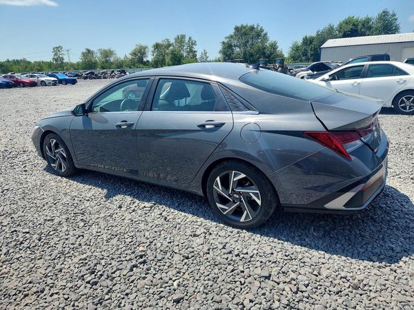2024 HYUNDAI ELANTRA SEL w/ Convenience Pkg