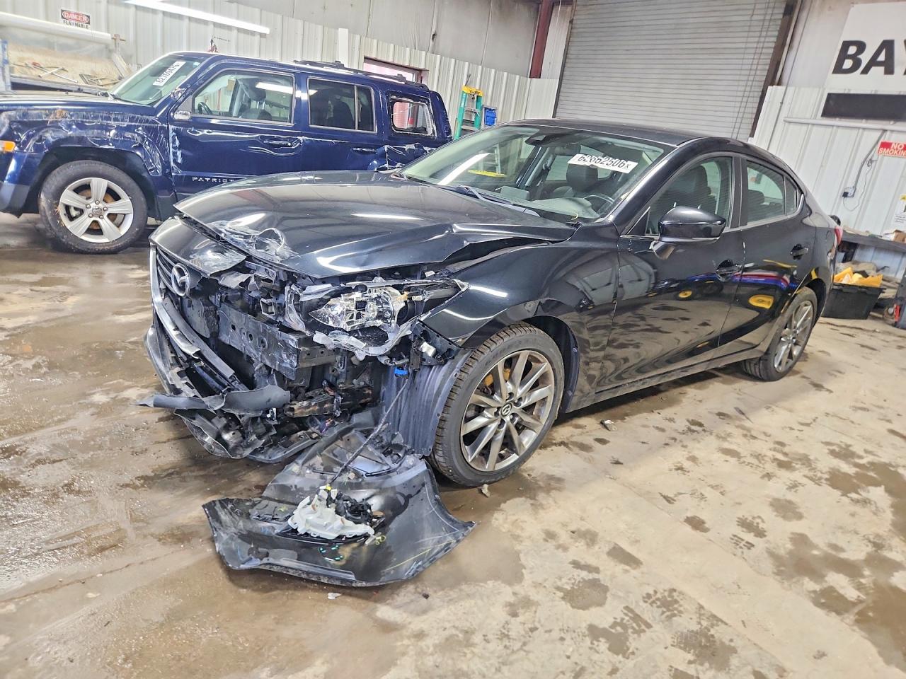 2018 MAZDA 3 Touring