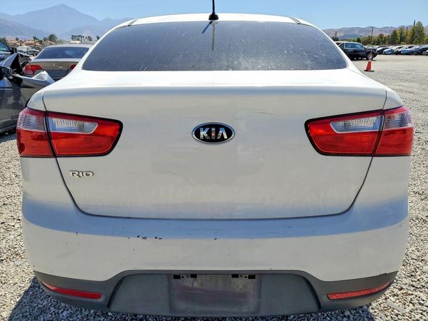 2015 KIA RIO GL - Middle-low