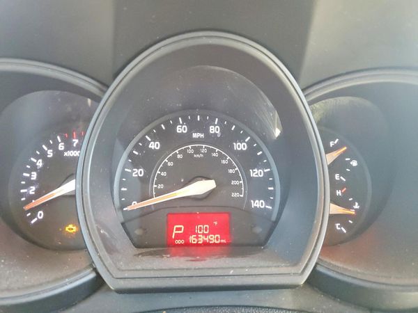 2015 KIA RIO GL - Middle-low