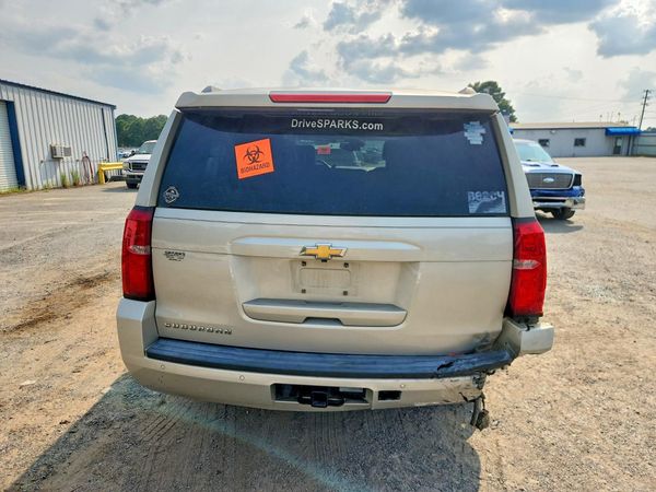2015 CHEVROLET SUBURBAN LT — DIRR
