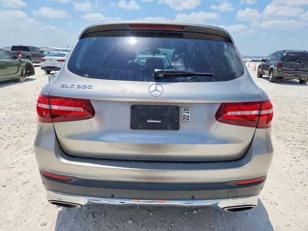 2019 MERCEDES-BENZ GLC