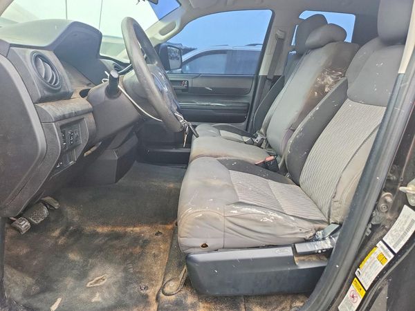 2015 TOYOTA TUNDRA SR5 Grade