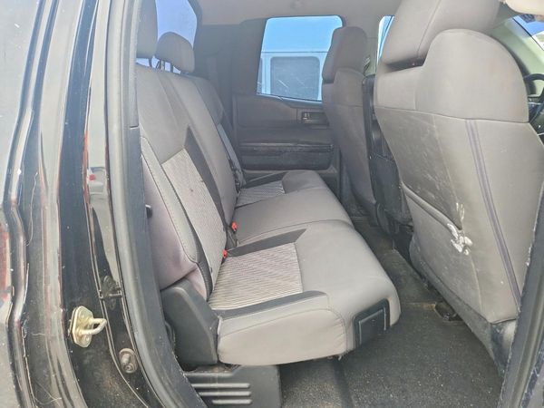 2015 TOYOTA TUNDRA SR5 Grade