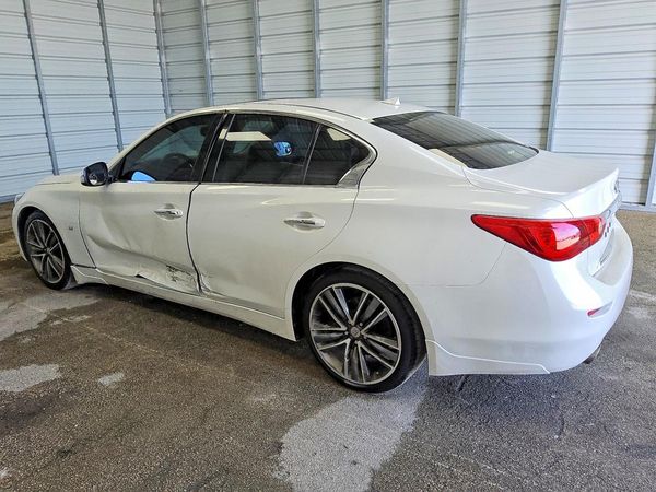 2015 INFINITI Q50
