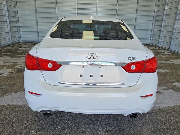 2015 INFINITI Q50