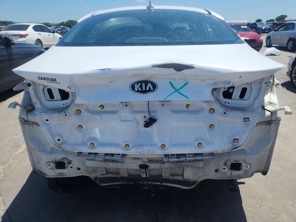 2014 KIA OPTIMA GL - Middle-low