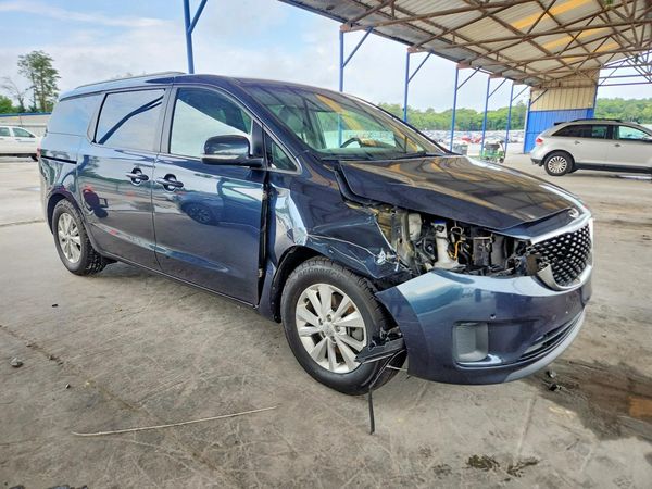 2017 KIA SEDONA LX
