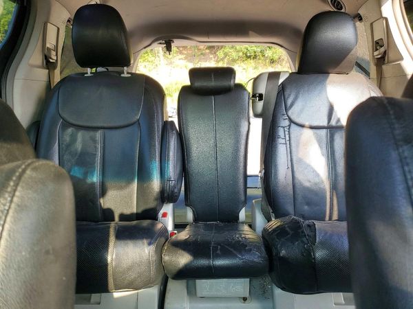 2012 TOYOTA SIENNA