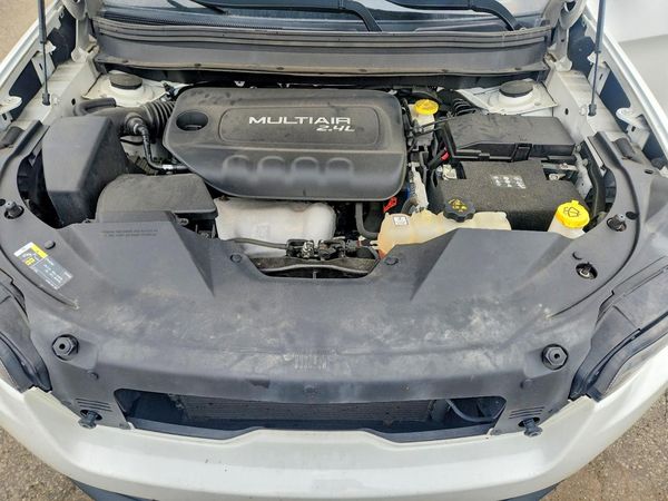 2019 JEEP CHEROKEE LATITUDE 4X4