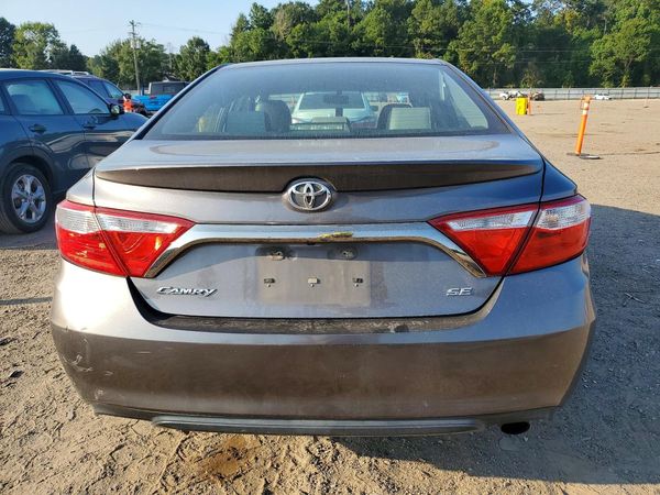 2016 TOYOTA CAMRY