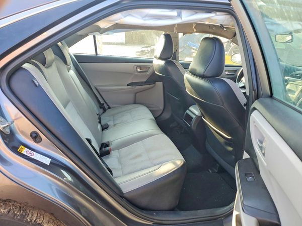 2016 TOYOTA CAMRY
