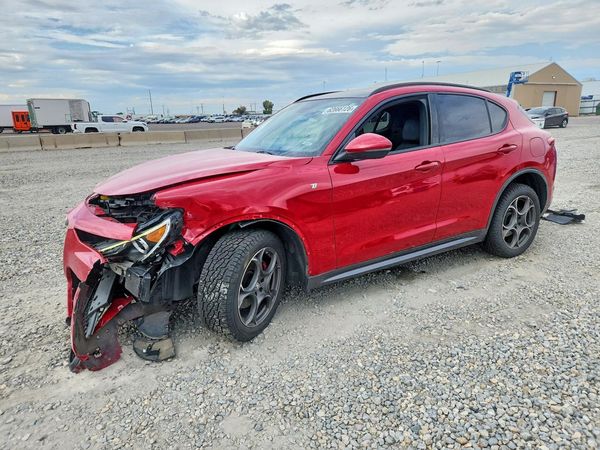 2022 ALFA ROMEO STELVIO TI AWD