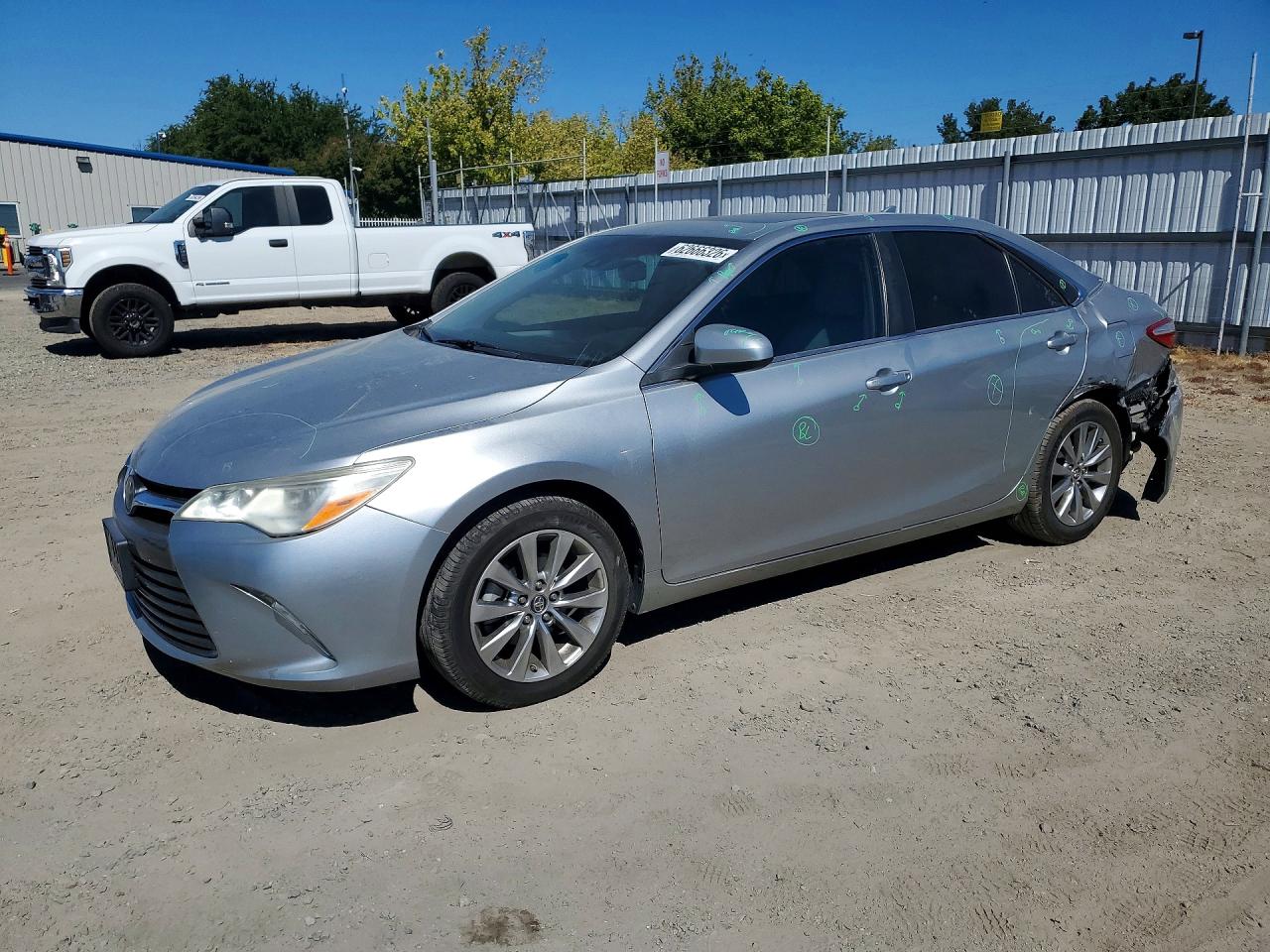2017 TOYOTA CAMRY XLE/XSE