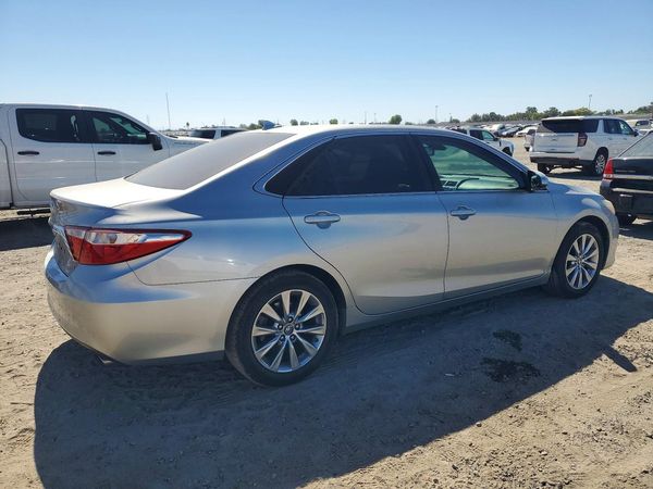 2017 TOYOTA CAMRY XLE/XSE