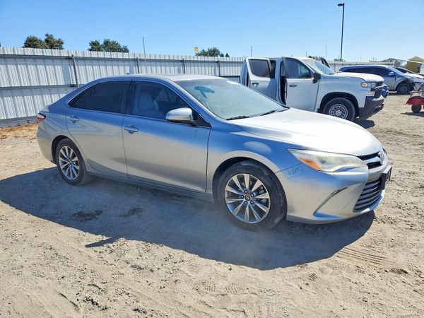 2017 TOYOTA CAMRY XLE/XSE