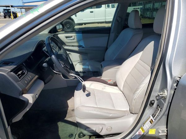 2017 TOYOTA CAMRY XLE/XSE