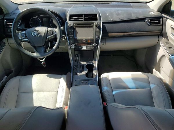 2017 TOYOTA CAMRY XLE/XSE